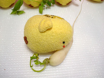 �f������